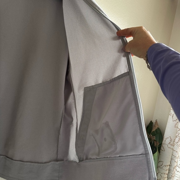 Lululemon Jacket Airing Easy Bomber Mens Small M Gray Full Zip Swift Mesh - Picture 5 of 9